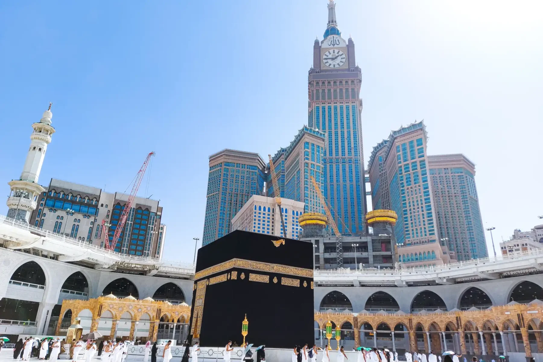 pilgrims-in-kaaba-in-macca-al-haram-umrah-social-2025-03-23-18-50-23-utc.webp